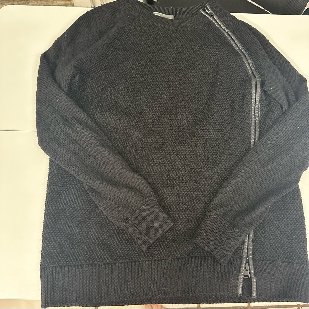Vince Black Sweater XS – Full-Length Zipper Detail